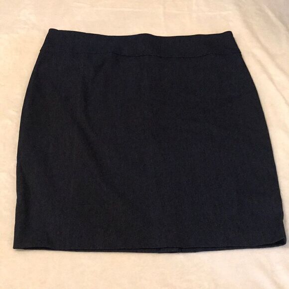 NWOT Lila Rose Dark Navy Skirt - Size 12 - Picture 1 of 11